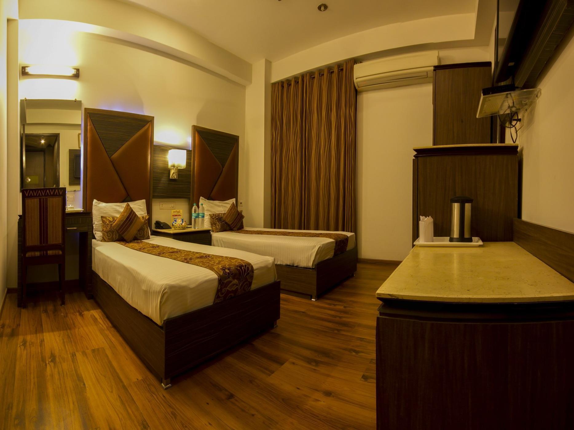 Hotel Sunstar Heights Delhi  Dış mekan fotoğraf