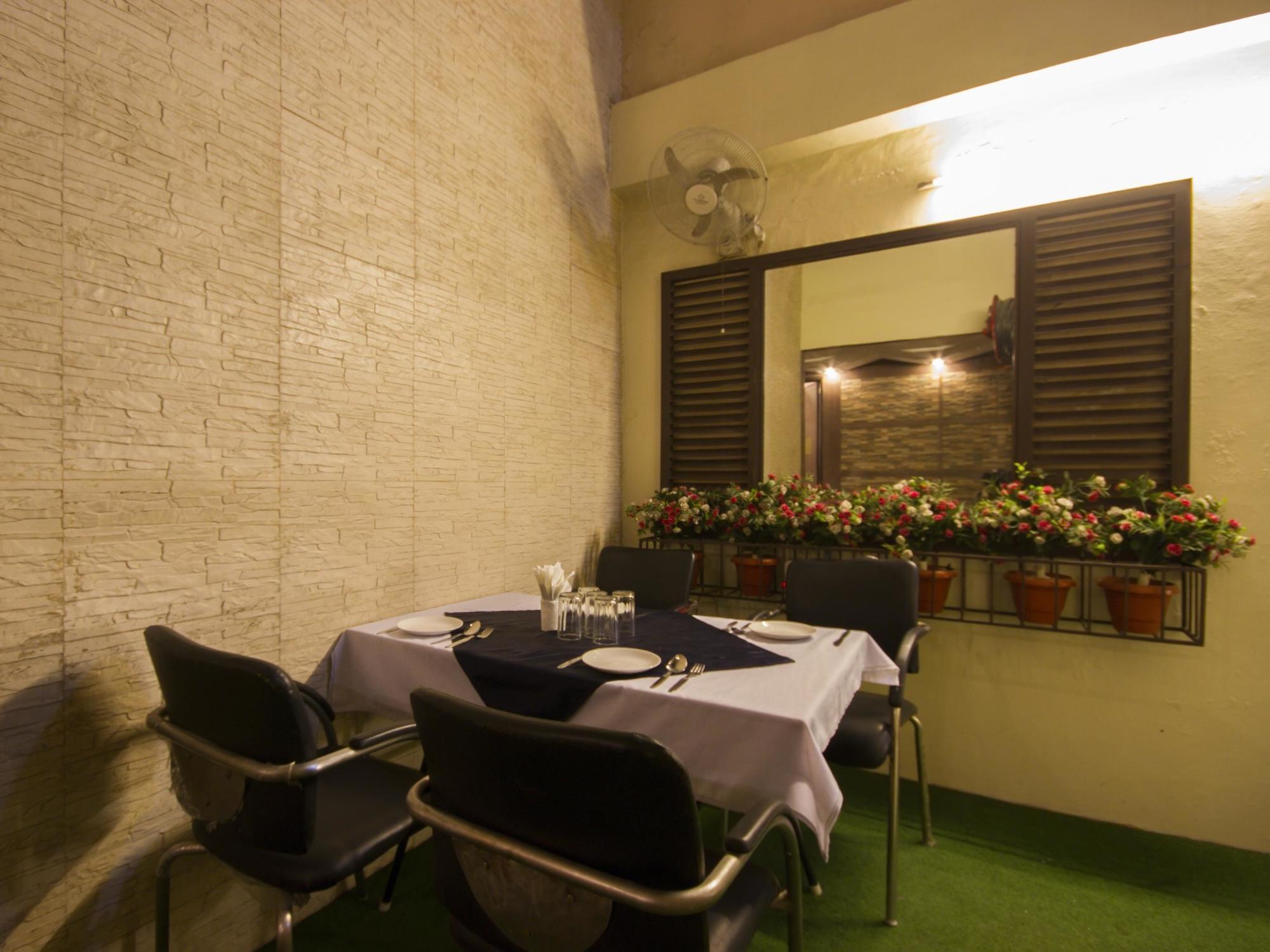 Hotel Sunstar Heights Delhi  Dış mekan fotoğraf