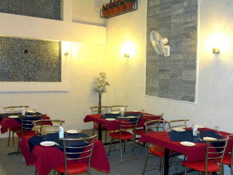 Hotel Sunstar Heights Delhi  Dış mekan fotoğraf